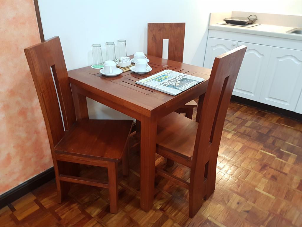 ماكاتي Bsa Tower Serviced Residences المظهر الخارجي الصورة